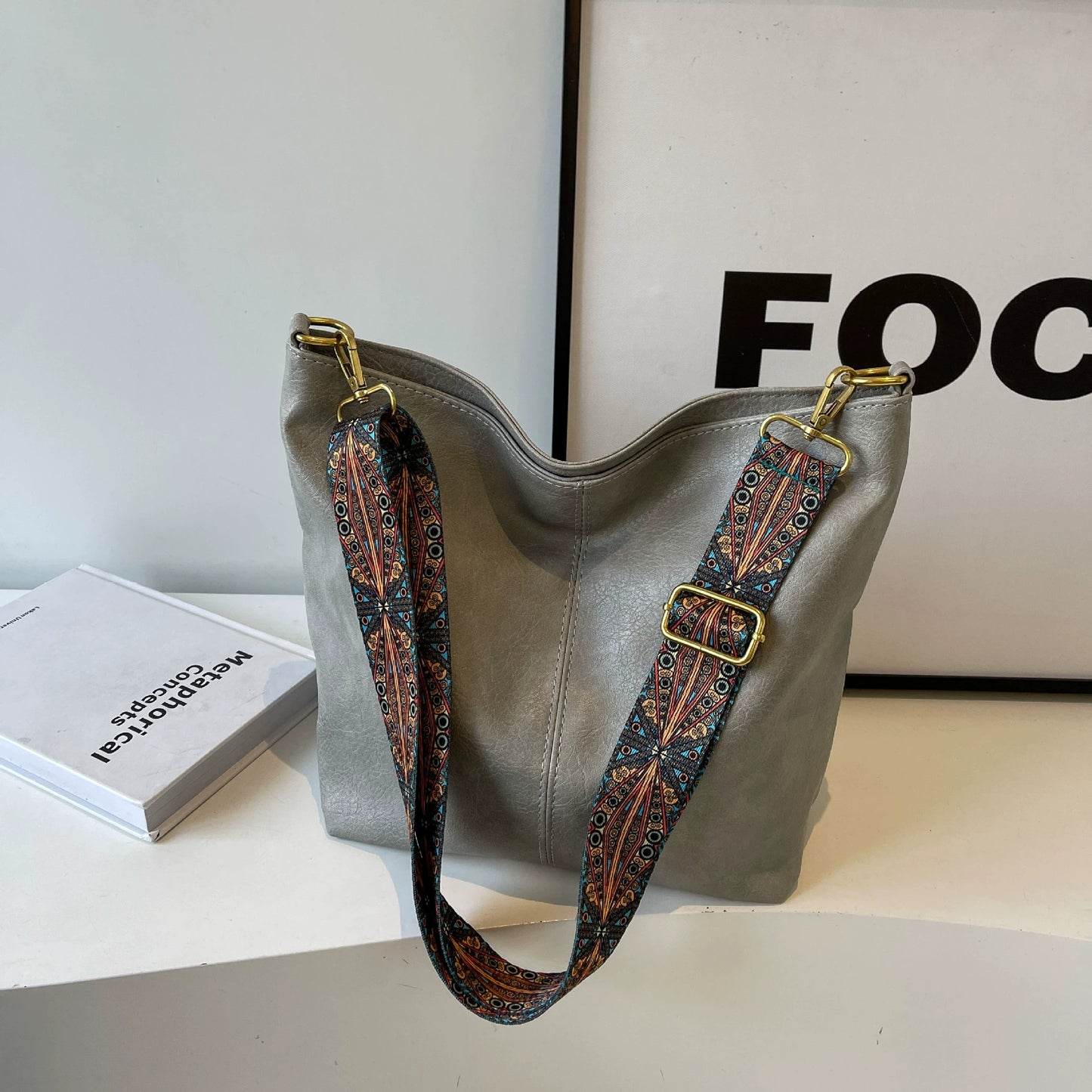 🔥👜【Najlepiej sprzedające się】2025 Nowa torba na ramię w stylu retro z geometrycznym wzorem, duża, modna damska