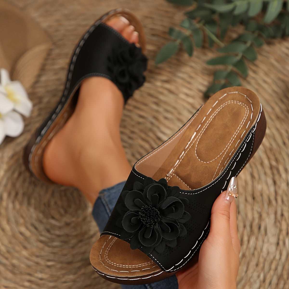 🔥🎀【36-43】Nove moderne ženske sandale s cvjetnim uzorkom na platformu, mekano dno za apsorpciju udaraca, udobno hodanje bez umora