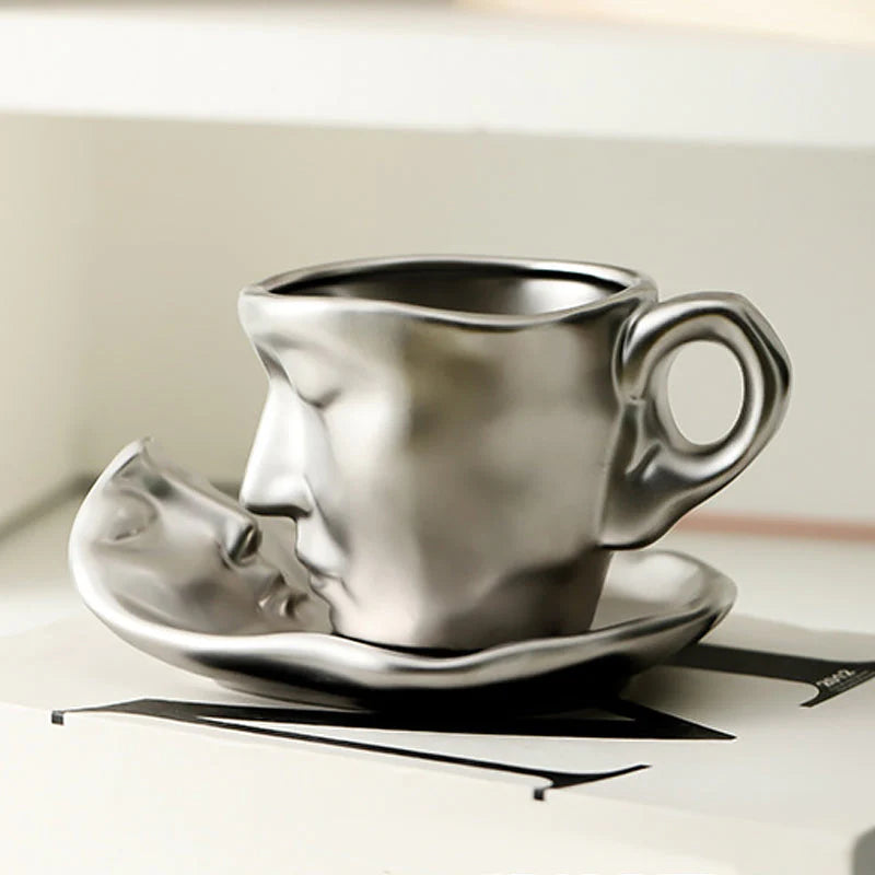 🎁☕Kreativni umjetnički dizajn ljudskog lica poljubac šalica kave