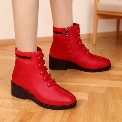 💟【50% ZNIŻKI】👢【35-41】2025 Jesienne i zimowe popularne miękkie skórzane buty na skośnym obcasie dla kobiet