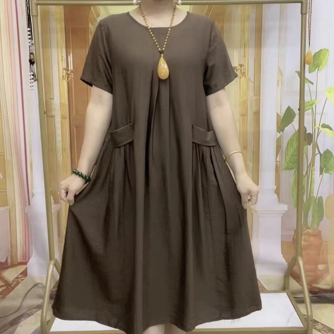 🔥【M-6XL】🔥【40-100kg】💞Cea mai recentă rochie de vară, ✅ Acoperă corpul și arată mai subțire, ✅ La modă și versatilă, ✅ Cool și respirabilă, ✅ Moale și prietenos cu pielea.