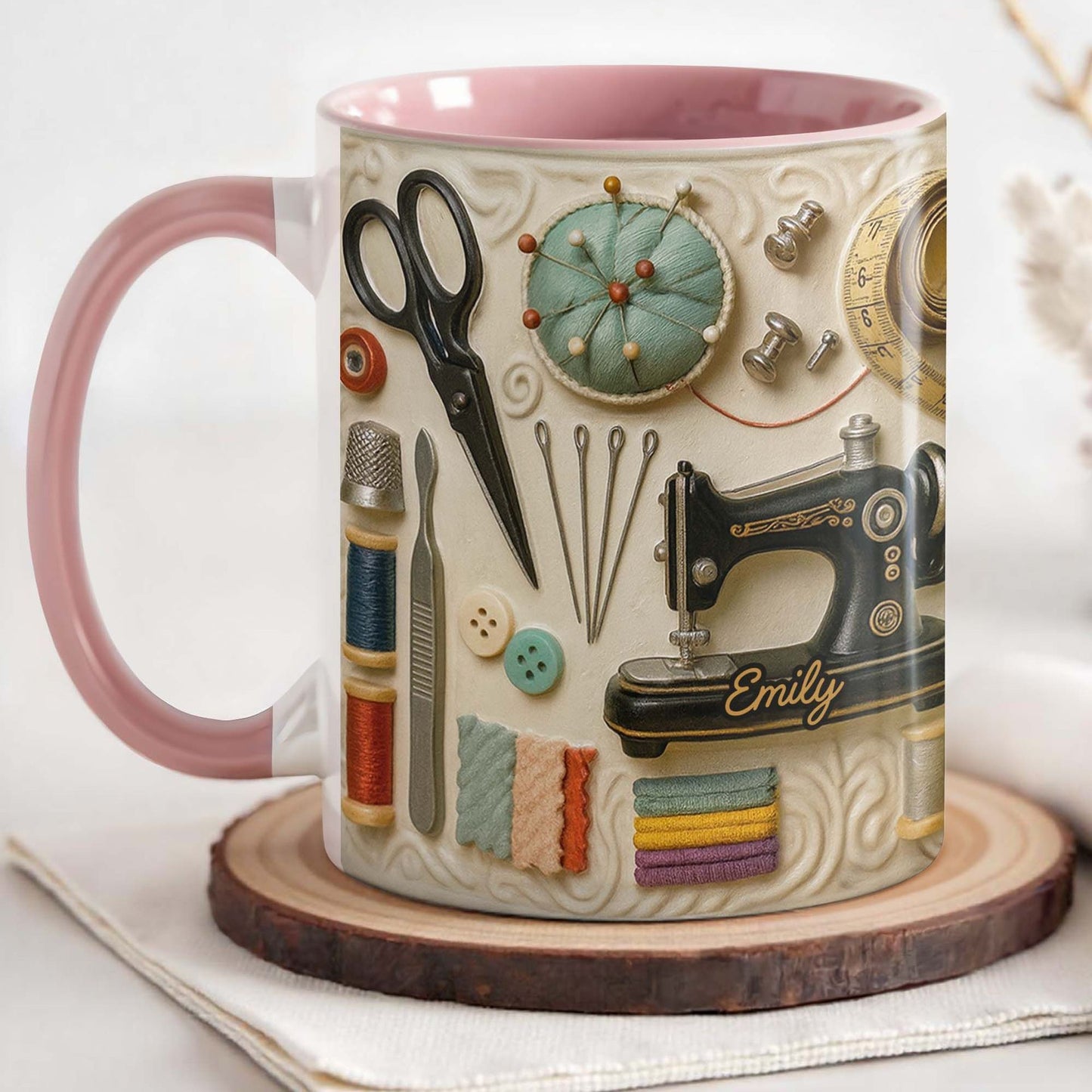 🧵☕Šalica s temom šivanja - savršen poklon za kreativne duše koje se bave šivanjem
