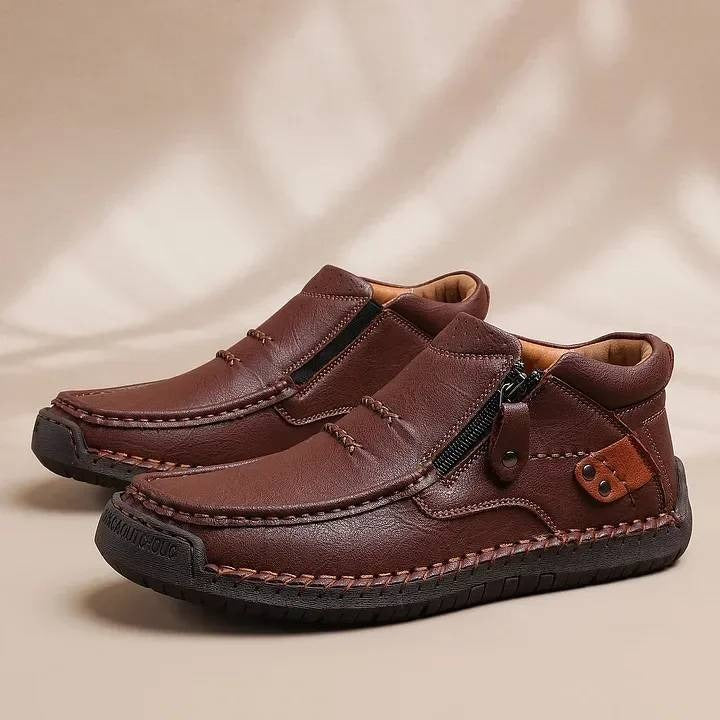 👞【Veľkosti 38-48】Pánske kožené čižmy, ručne vyrobené z vysoko kvalitnej kože, protišmykové, s podporou klenby.