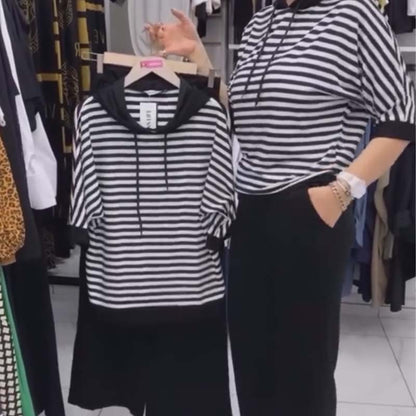 💥 💥 Damski garnitur casualowy: top w paski i spodnie w jednolitym kolorze