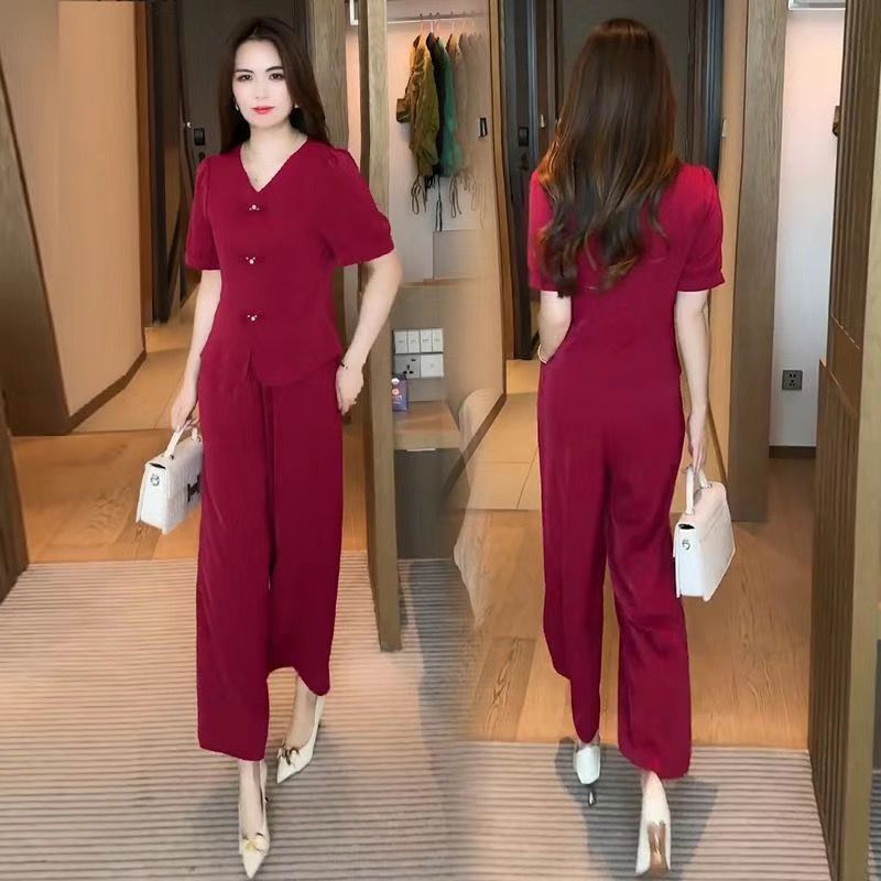 🌸【Majica + široke hlače】Moderan retro set izrađen od cool svilenog materijala—— cool