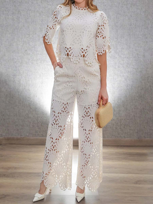 🌸🌸Costum din dantelă cu mâneci petale brodate și scobite