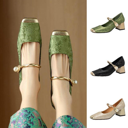 🔥Promoție limitată în timp💥【35-39】✨Pantofi retro la modă cu broderie florală, model nou 2025👡
