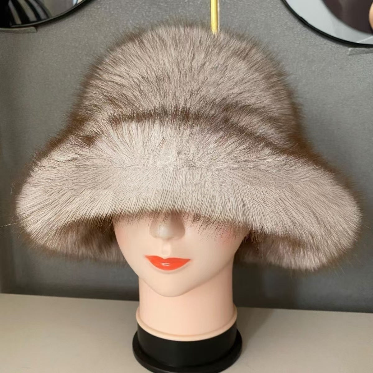 💖Topla i elegantna plišana kapa za jesen i zimu