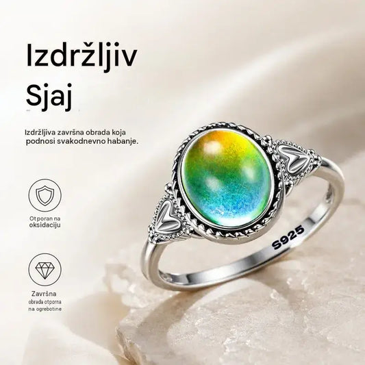 💞💍Ovalni prsten u vintage stilu koji mijenja boju ovisno o temperaturi, ukrašen detaljima u obliku srca.