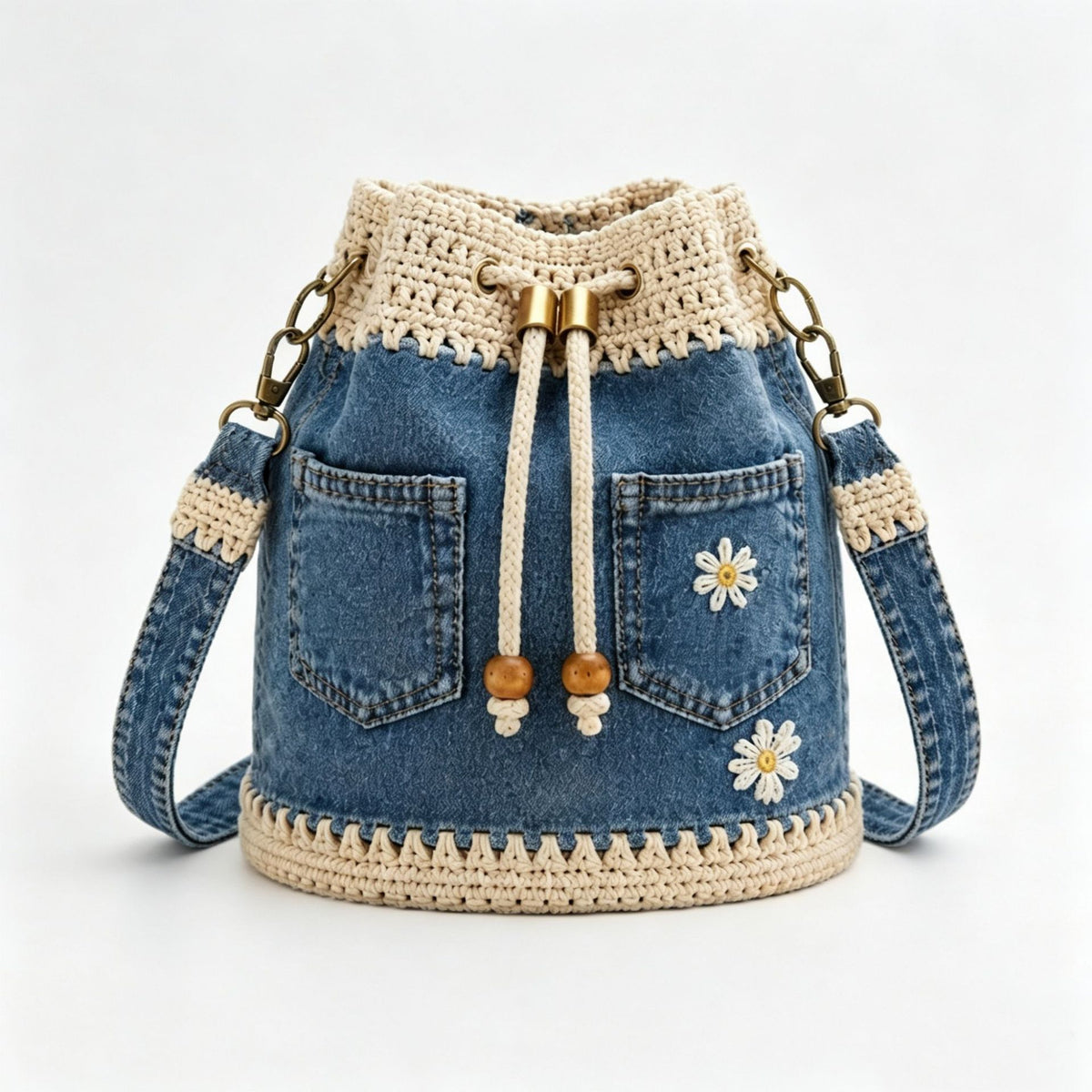 Bolso de mezclilla trenzada estilo boho que complementará cualquier atuendo ✨