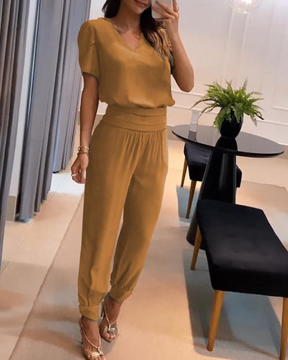 🥰【Top+Pantaloni】 Costum casual de dama din doua piese cu modelSet din două piese de pantaloni cu mânecă scurtă cu decolteu în V imprimați pentru femei