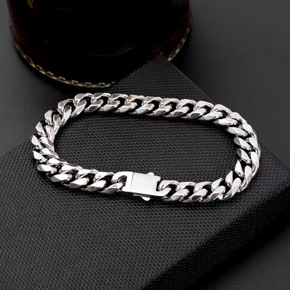 ✨✨[Compra uno, llévate otro gratis] 🎁Pulsera de metal para hombre moderna y personalizada.