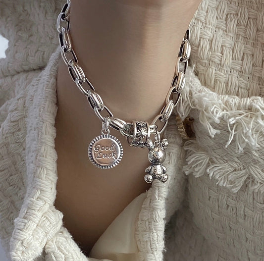 🎁【Kupite jedan, dobijte jedan gratis】Elegantna vintage srebrna narukvica sa zecom