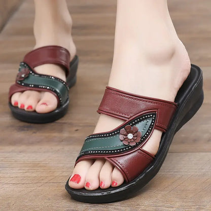👡🔥【36-41】Ljetne protuklizne udobne papuče za žene. Pristaju elegantno i udobno stopalu.
