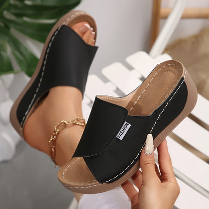 🔥👡【36-43】 Μοδάτα γυναικεία δερμάτινα σανδάλια 2025, μαλακή και χοντρή σόλα
